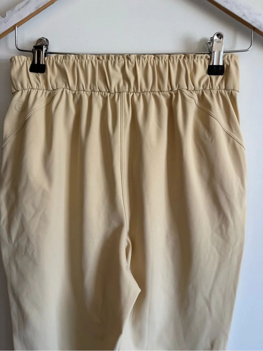 LULULEMON Keep Moving Jogger Pants Trench Butter Yellow Size 4